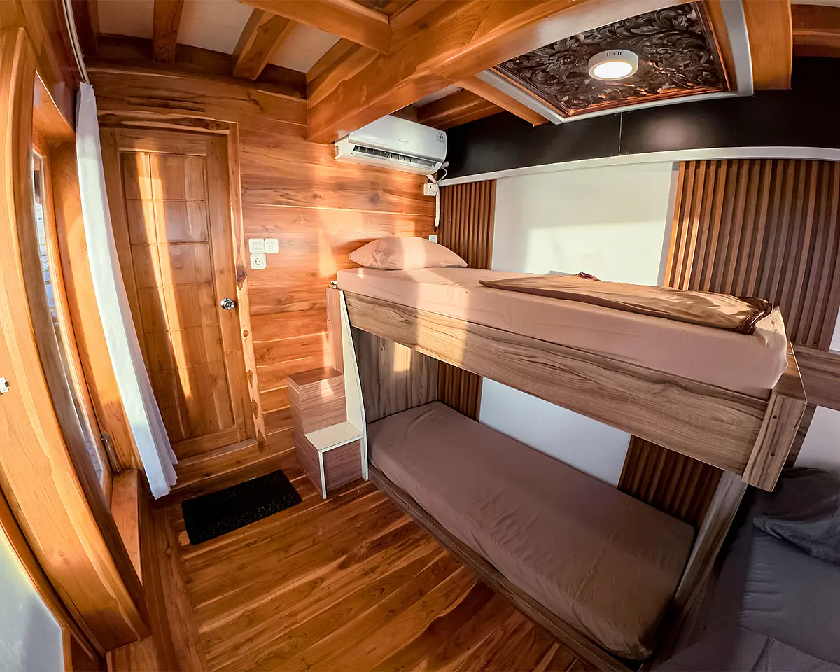 CABIN RINJANI 2 ROOM - Image 1